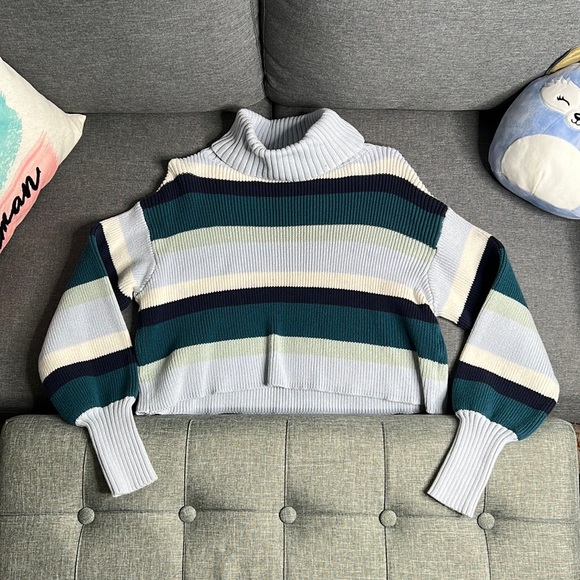 wild fable Sweaters - Wild Fable Turtle Neck Sweater
